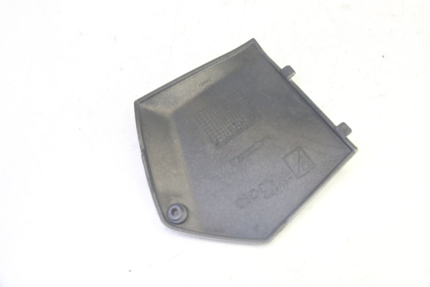 photo de CARENA PEDANA CONGIUNZIONE SINISTRA PIAGGIO MP3 RL 250 (2006 - 2010) - Altra angolazione