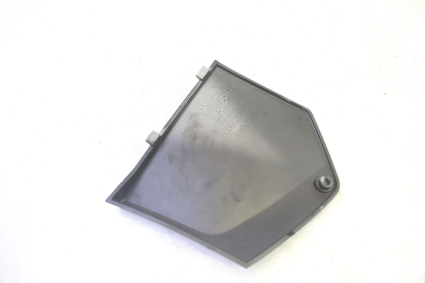 photo de CARENA PEDANA CONGIUNZIONE SINISTRA PIAGGIO MP3 500 (2016 - 2018) - Zoom sullo stato d'uso