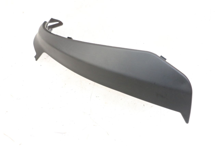 photo de CARENA PEDANA CONGIUNZIONE SINISTRA PIAGGIO NRG POWER PUREJET 50 (2018 - 2021) - Altra angolazione