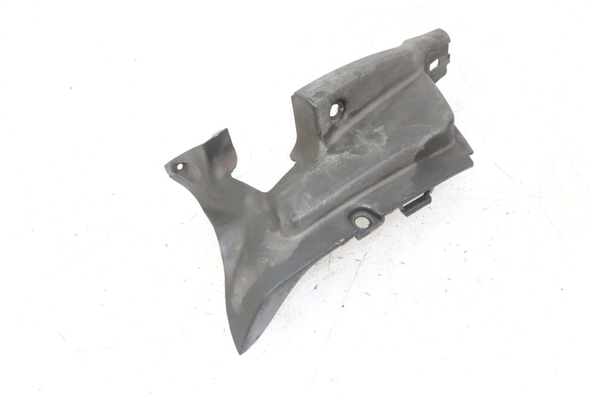 photo de CARENA PEDANA CONGIUNZIONE SINISTRA APRILIA SCARABEO GT TOURING 125 (1999 - 2005) - Altra angolazione