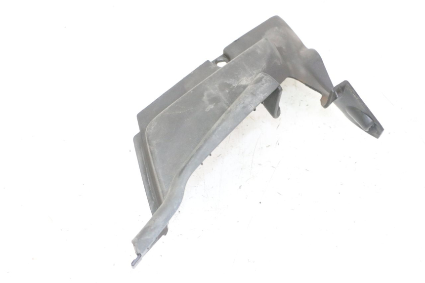 photo de CARENA PEDANA CONGIUNZIONE SINISTRA APRILIA SCARABEO GT TOURING 125 (1999 - 2005) - Primo piano tecnico