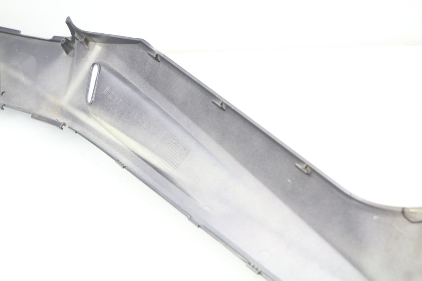 photo de JUNZIONE PEDANA SINISTRA YAMAHA XMAX X-MAX 125 (2006 - 2009) - Dettaglio del componente