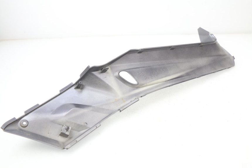 photo de JUNZIONE PEDANA SINISTRA YAMAHA XMAX X-MAX 125 (2006 - 2009) - Primo piano tecnico