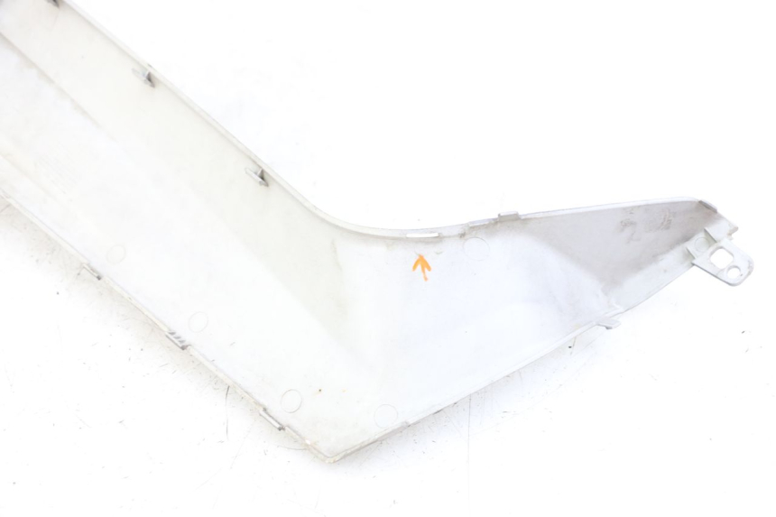 photo de JUNZIONE PEDANA SINISTRA YAMAHA XMAX X-MAX 125 (2006 - 2009) - Primo piano tecnico