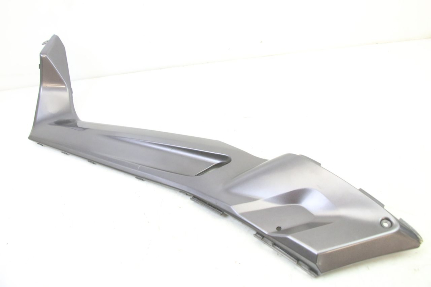 photo de JUNZIONE PEDANA SINISTRA YAMAHA XMAX X-MAX 125 (2006 - 2009) - Altra angolazione