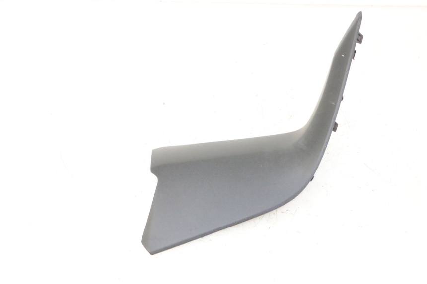 photo de CARENA PEDANA CONGIUNZIONE SINISTRA YAMAHA XMAX X-MAX 125 (2021 - 2025) - Vista d'insieme del prodotto