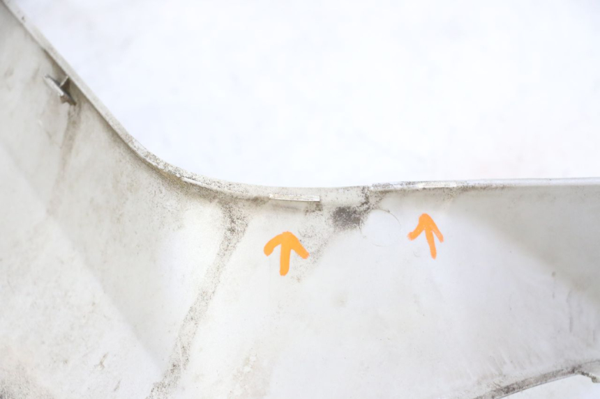 photo de CARENA PEDANA CONGIUNZIONE SINISTRA YAMAHA X-MAX XMAX 250 (2006 - 2009) - Dettaglio del componente