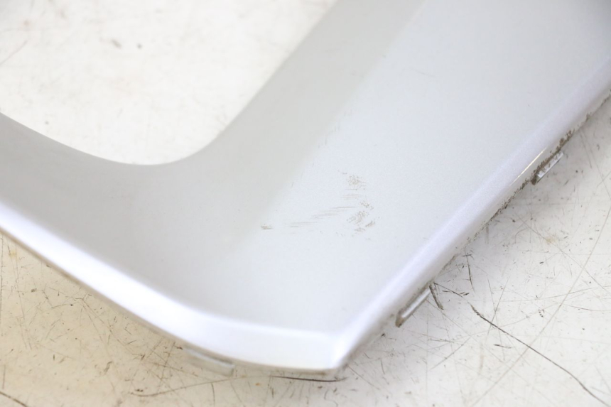 photo de CARENA PEDANA CONGIUNZIONE SINISTRA YAMAHA X-MAX XMAX 250 (2006 - 2009) - Foto prodotto supplementare