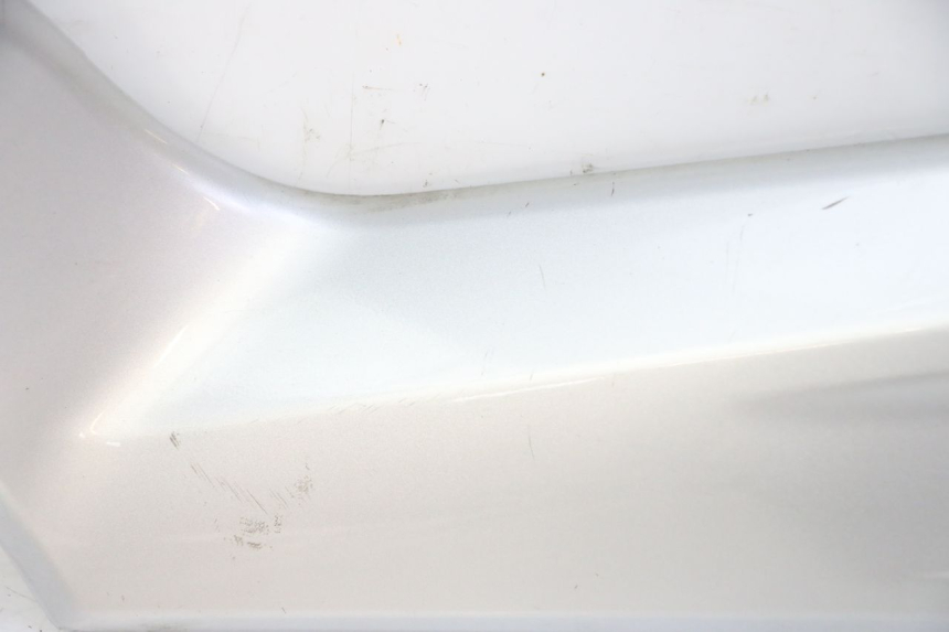 photo de CARENA PEDANA CONGIUNZIONE SINISTRA YAMAHA X-MAX XMAX 250 (2006 - 2009) - Angolazione alternativa