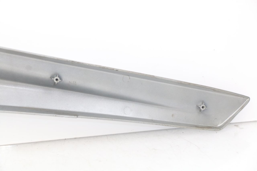 photo de GIUNZIONE PEDANA SINISTRA TGB X-MOTION XMOTION 125 (2008 - 2014) - Zoom sullo stato d'uso