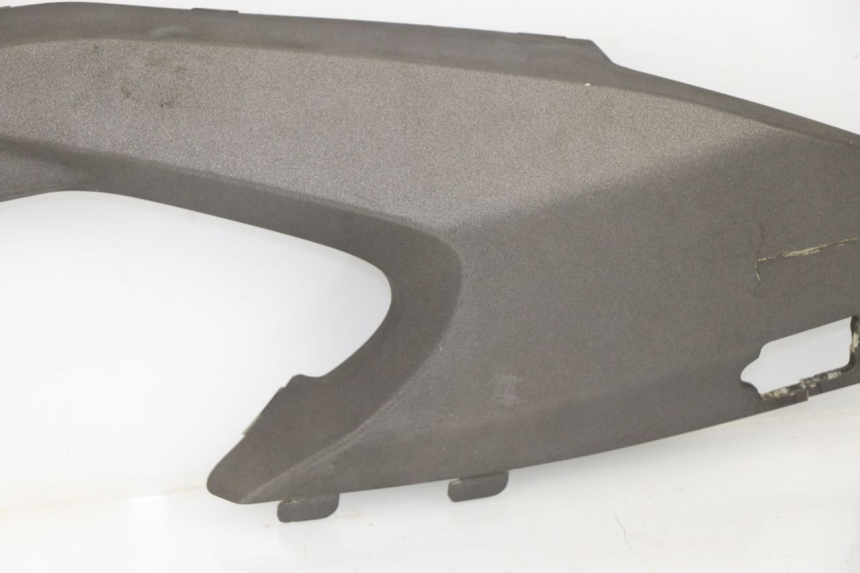 photo de CARENA PEDANA CONGIUNZIONE SINISTRA KYMCO XCITING 500 (2007 - 2010) - Zoom sui componenti