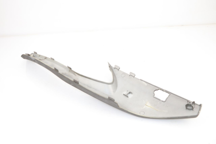 photo de CARENA PEDANA CONGIUNZIONE SINISTRA KYMCO XCITING 500 (2007 - 2010) - Altra angolazione