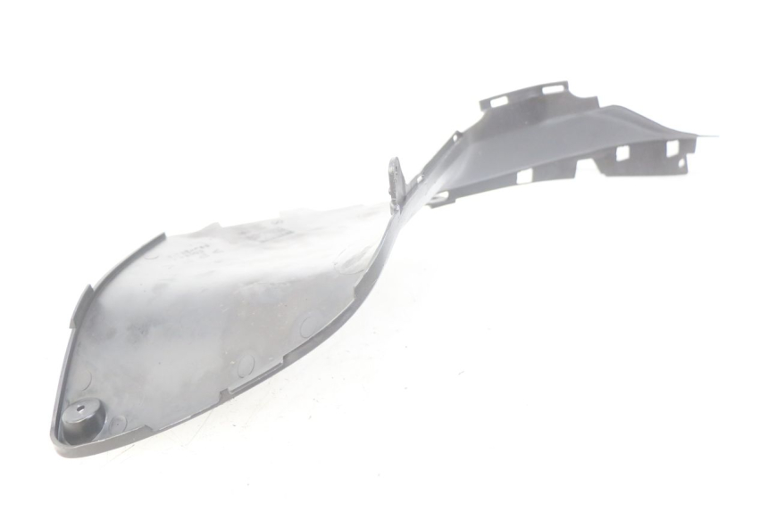 photo de GIUNZIONE PEDANA SINISTRA YAMAHA XP T-MAX TMAX ABS 500 (2004 - 2007) - Stato della superficie e materiale