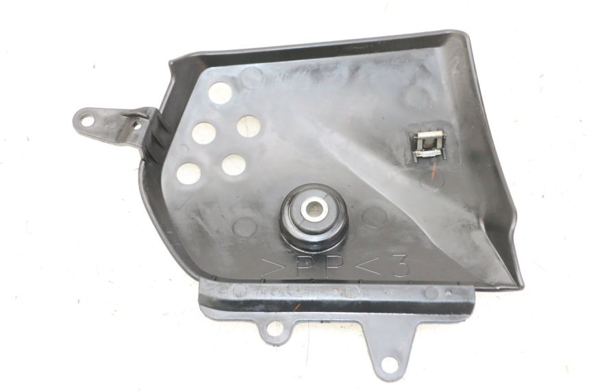 photo de CARENA PEDANA CONGIUNZIONE SINISTRA YAMAHA XJ6 ABS 600 (2008 - 2016) - Dettaglio del componente