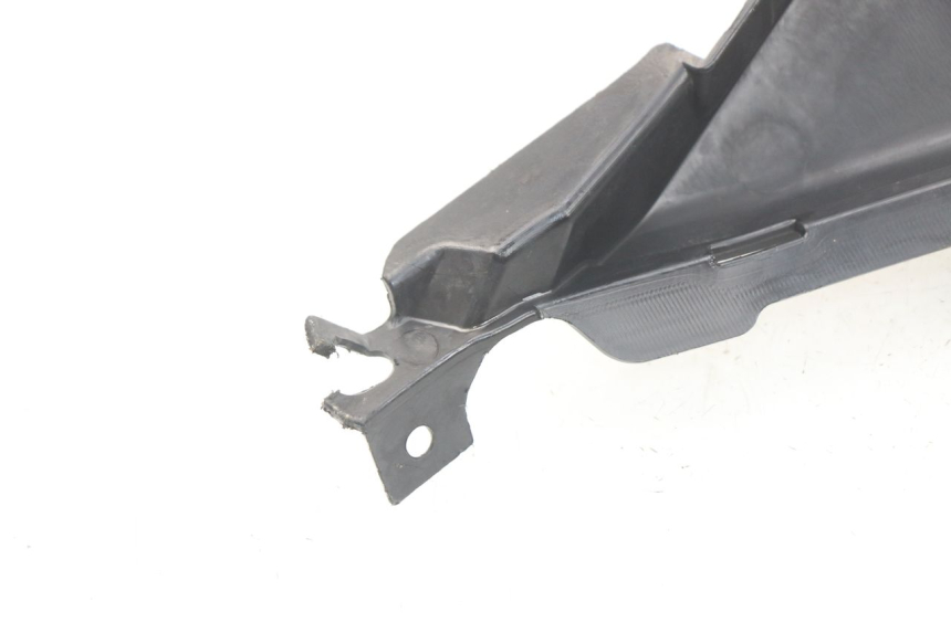 photo de CARENA PEDANA CONGIUNZIONE SINISTRA YAMAHA YP T-MAX TMAX 530 (2017 - 2020) - Altra angolazione