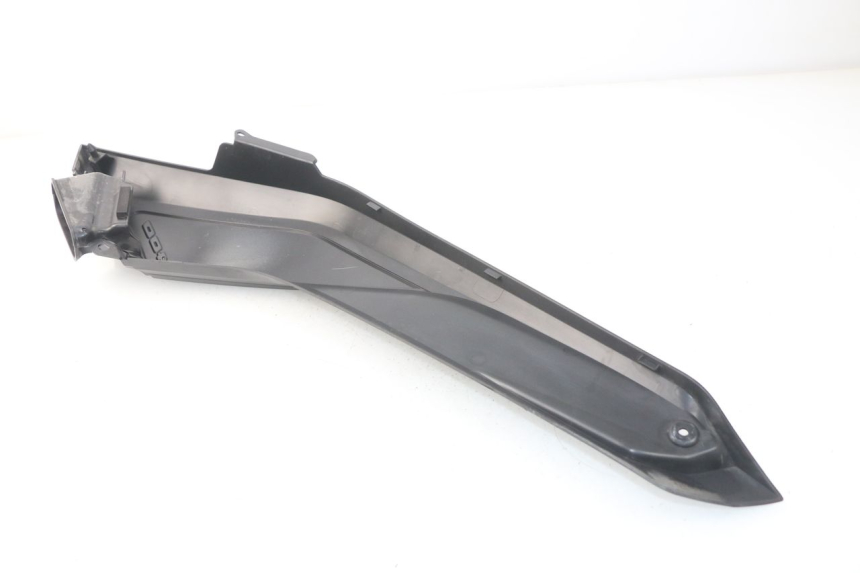 photo de Giunto pedana sinistra YAMAHA YP X-MAX XMAX 400 (2014 - 2017) - Dettaglio del componente