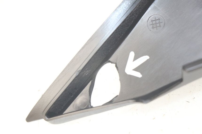 photo de GIUNZIONE PEDANA SINISTRA KAWASAKI Z 650 (2016 - 2019) - Zoom sullo stato d'uso