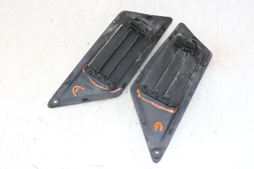 photo de CARENA PEDANA CONGIUNZIONE GILERA NEXUS 300 (2008 - 2013) - Vista d'insieme del prodotto