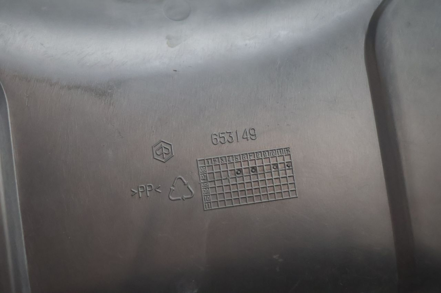 photo de JUNZIONE PEDANA GILERA GP 800 (2007 - 2013) - Primo piano tecnico