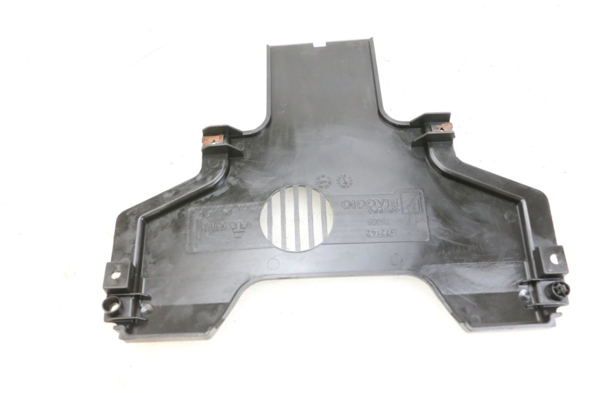 photo de CARENA PEDANA CONGIUNZIONE PIAGGIO MP3 HPE 350 (2018 - 2020) - Dettaglio del componente