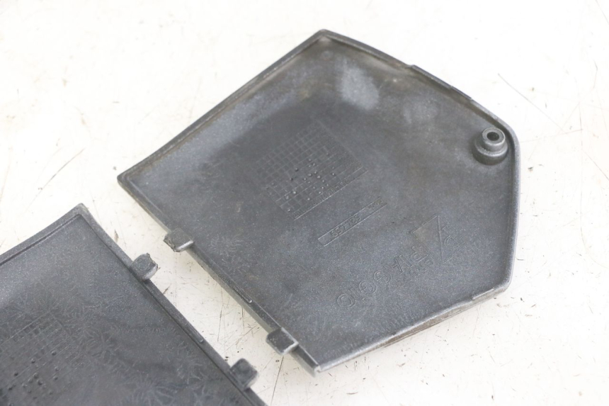 photo de CARENA PEDANA CONGIUNZIONE PIAGGIO MP3 LT 300 (2010 - 2016) - Zoom sullo stato d'uso