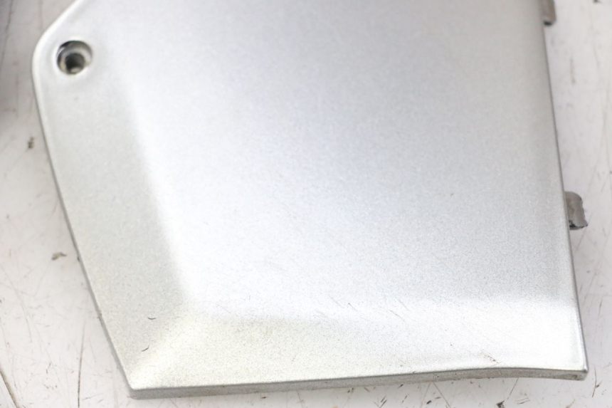 photo de CARENA PEDANA CONGIUNZIONE PIAGGIO MP3 LT 300 (2010 - 2016) - Primo piano tecnico