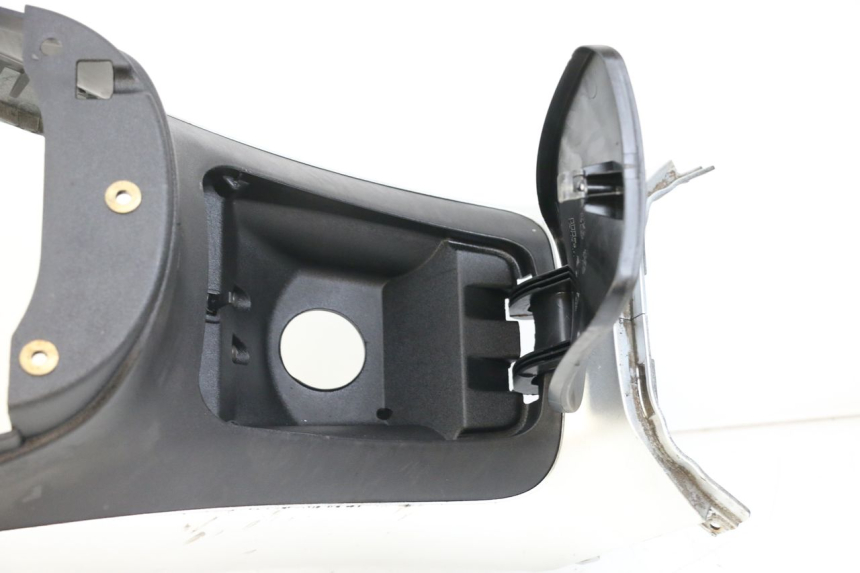 photo de CARENA PEDANA CONGIUNZIONE PIAGGIO MP3 125 (2006 - 2014) - Altra angolazione