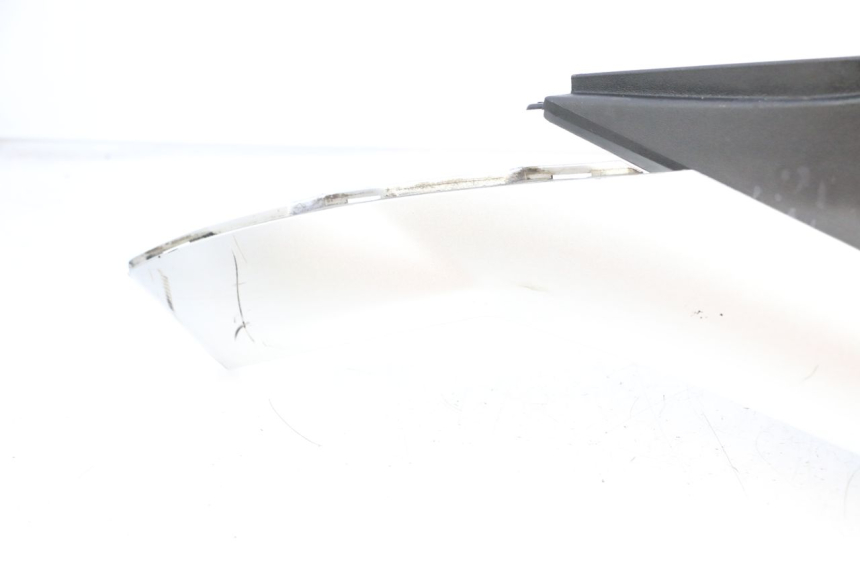 photo de CARENA PEDANA CONGIUNZIONE PIAGGIO MP3 125 (2006 - 2014) - Vista d'insieme del prodotto