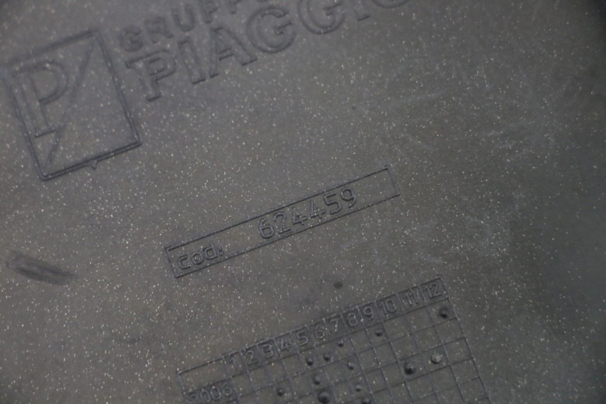 photo de CARENA PEDANA CONGIUNZIONE PIAGGIO MP3 125 (2006 - 2014) - Vista d'insieme del prodotto