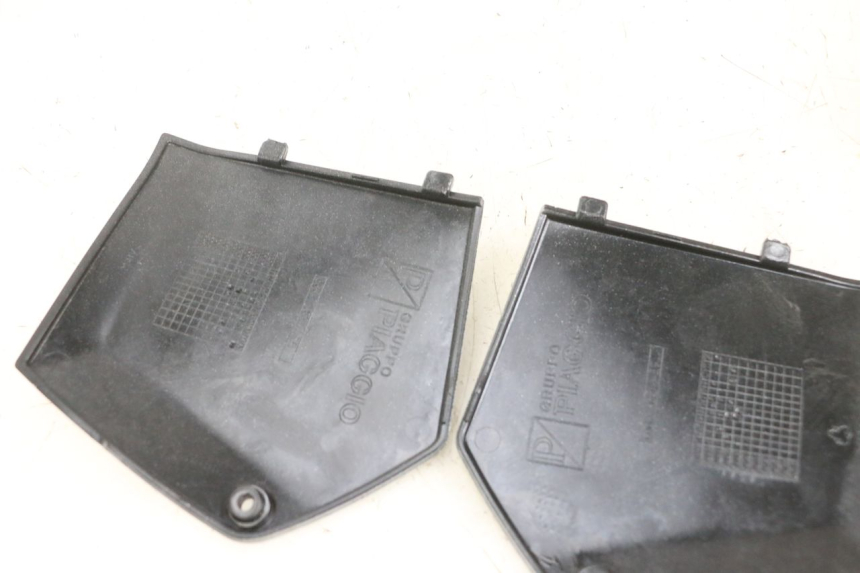 photo de GIUNZIONE PEDANA PIAGGIO MP3 RL 250 (2006 - 2010) - Dettaglio del componente