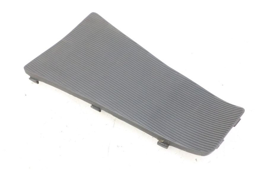 photo de CARENA PEDANA CONGIUNZIONE PIAGGIO VESPA LX IE 125 (2010 - 2012) - Vista principale