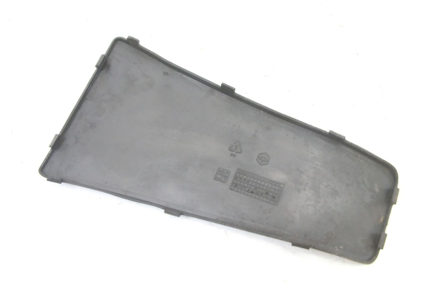 photo de GIUNZIONE PEDANA PIAGGIO VESPA S 2T 50 (2007 - 2014) - Primo piano tecnico