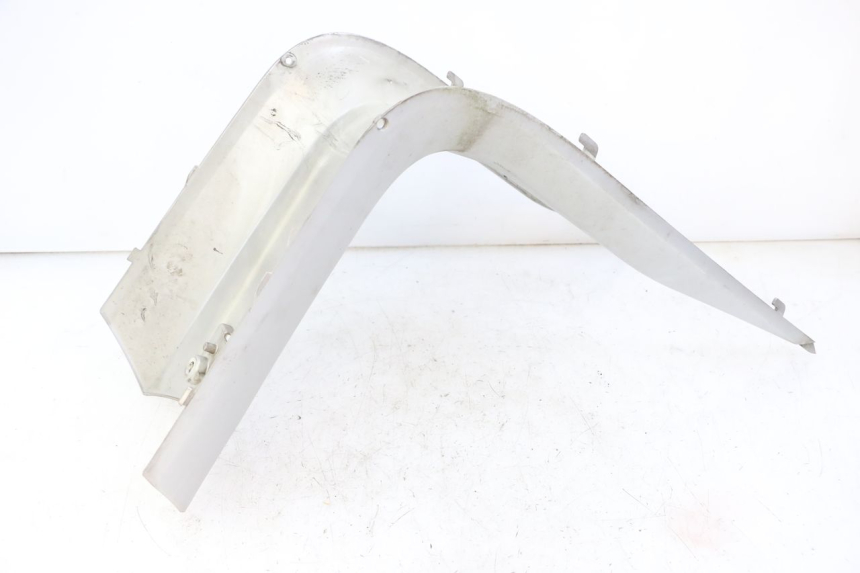 photo de CARENA PEDANA CONGIUNZIONE PEUGEOT SATELIS 250 (2006 - 2012) - Altra angolazione