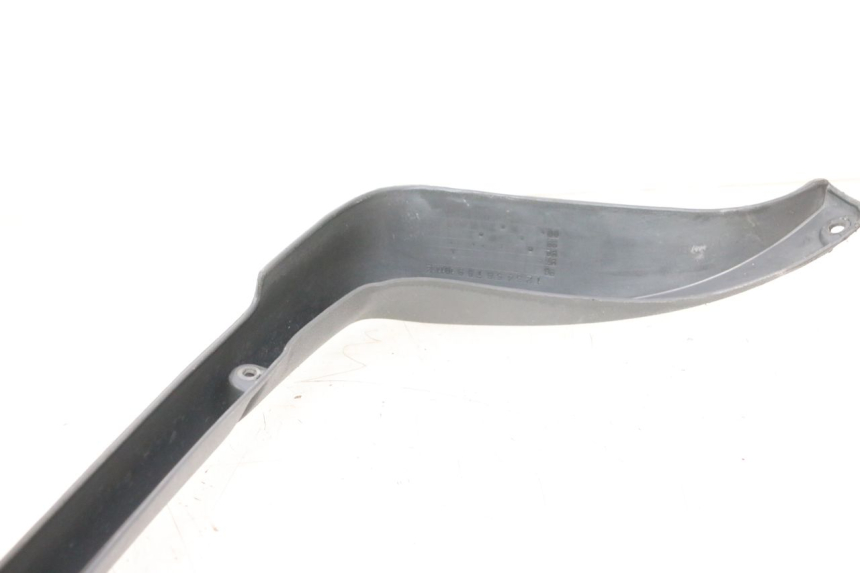 photo de CARENA PEDANA CONGIUNZIONE HONDA ST PAN EUROPEAN 1100 (1990 - 2002) - Primo piano ad alta risoluzione