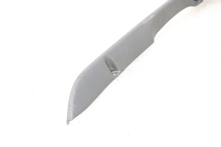 photo de CARENA PEDANA CONGIUNZIONE HONDA ST PAN EUROPEAN 1100 (1990 - 2002) - Marcature e riferimenti originali