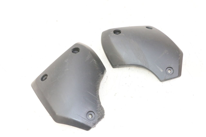 photo de CARENA PEDANA CONGIUNZIONE PEUGEOT STREETZONE I NAKED 2T 50 (2018 - 2020) - Primo piano tecnico