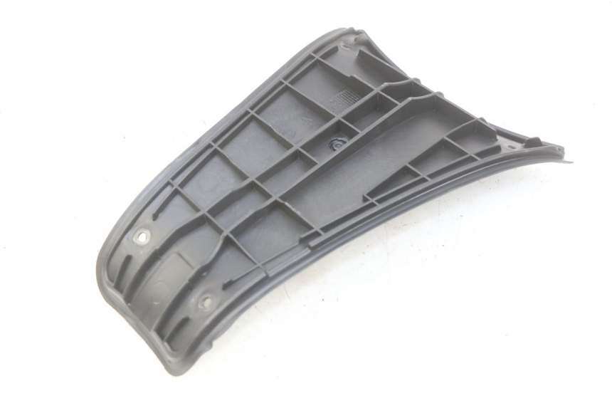 photo de GIUNZIONE PEDANA PIAGGIO VESPA GTS SUPER IE 125 (2009 - 2016) - Zoom sullo stato d'uso