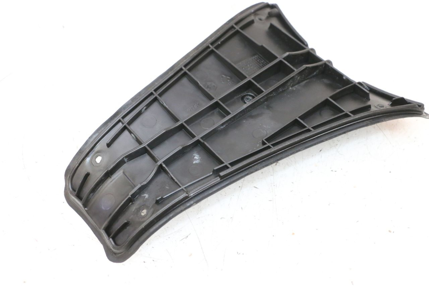 photo de GIUNZIONE PEDANA PIAGGIO VESPA GTS SUPER IE 125 (2009 - 2016) - Altra angolazione