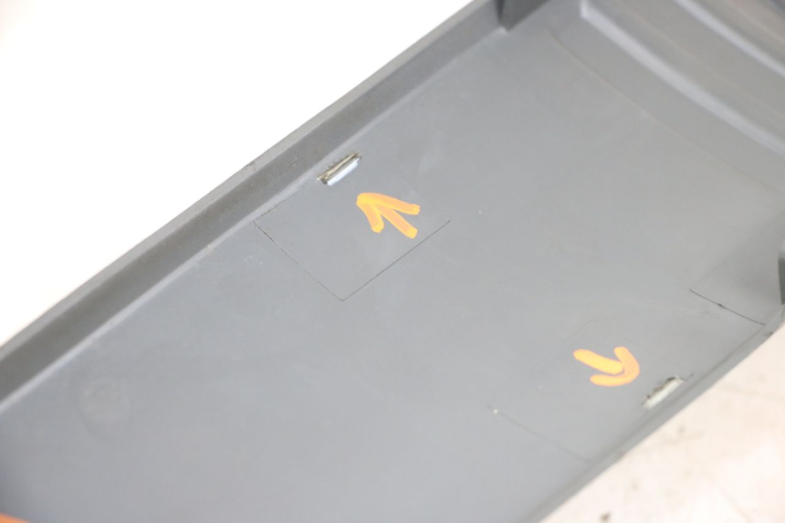 photo de CARENA PEDANA CONGIUNZIONE HONDA WALLAROO DX 50 (1993 - 1996) - Zoom sullo stato d'uso