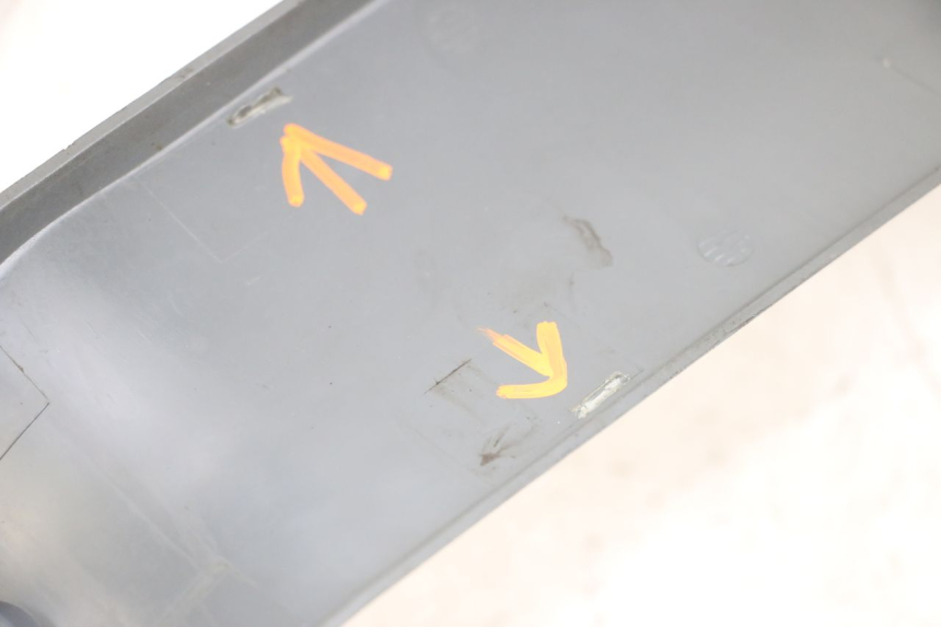 photo de CARENA PEDANA CONGIUNZIONE HONDA WALLAROO DX 50 (1993 - 1996) - Altra angolazione