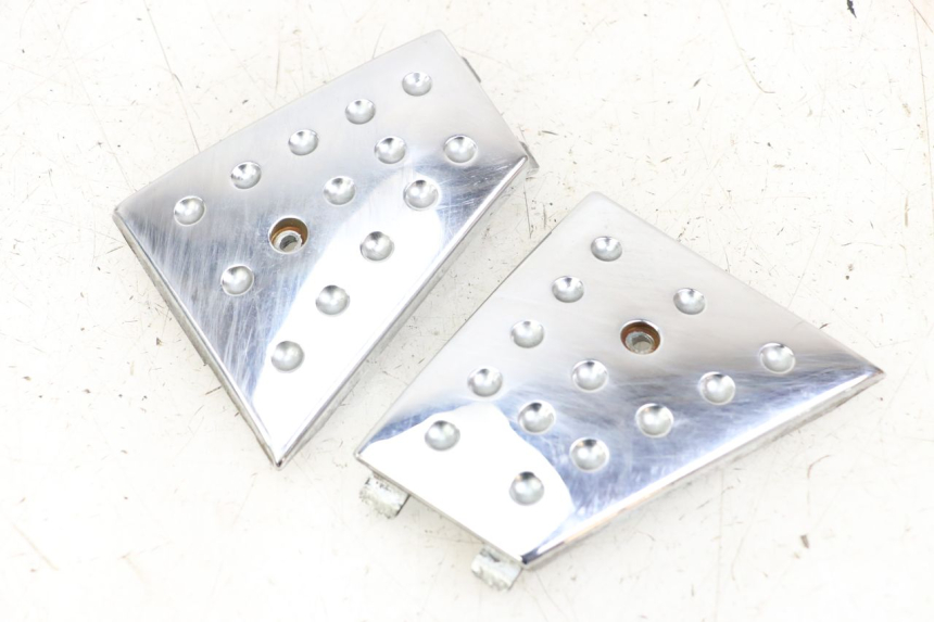 photo de JUNZIONE PEDANA PIAGGIO X8 125 (2004 - 2007) - Vista d'insieme del prodotto