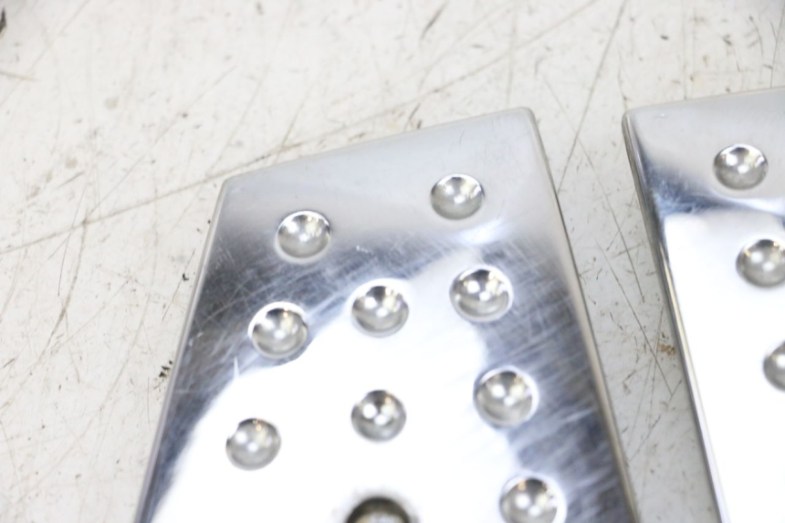 photo de JUNZIONE PEDANA PIAGGIO X8 125 (2004 - 2007) - Vista d'insieme del prodotto