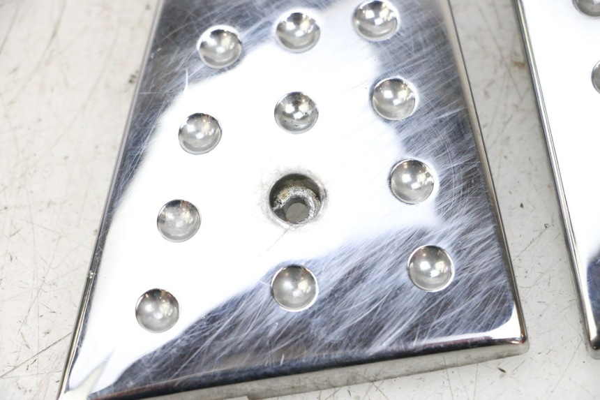 photo de JUNZIONE PEDANA PIAGGIO X8 125 (2004 - 2007) - Dettagli dei punti di fissaggio