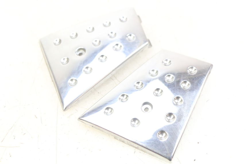 photo de GIUNZIONE PEDANA PIAGGIO XEVO - X EVO 125 (2007 - 2017) - Vista principale