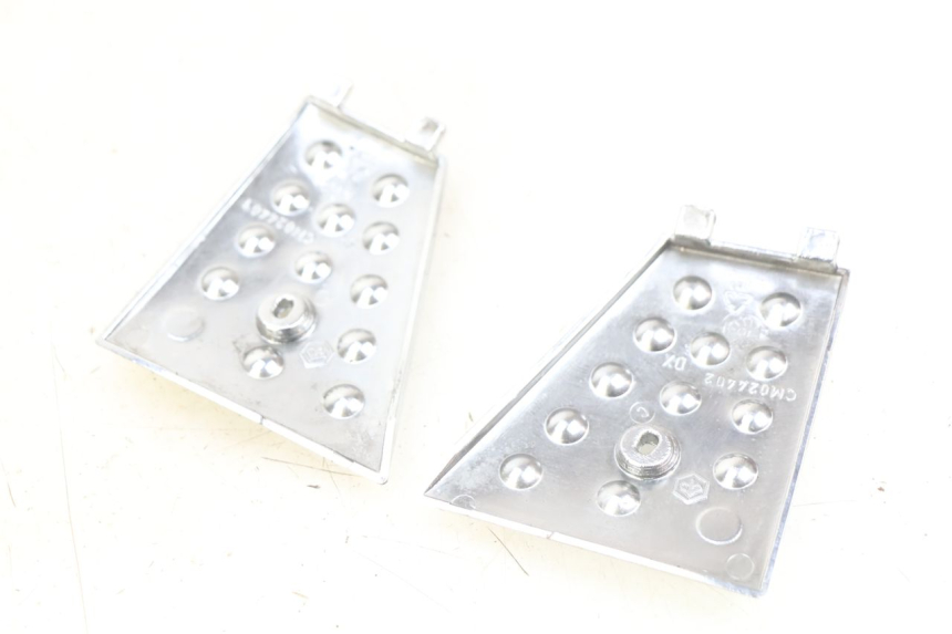 photo de GIUNZIONE PEDANA PIAGGIO XEVO - X EVO 125 (2007 - 2017) - Dettaglio del componente