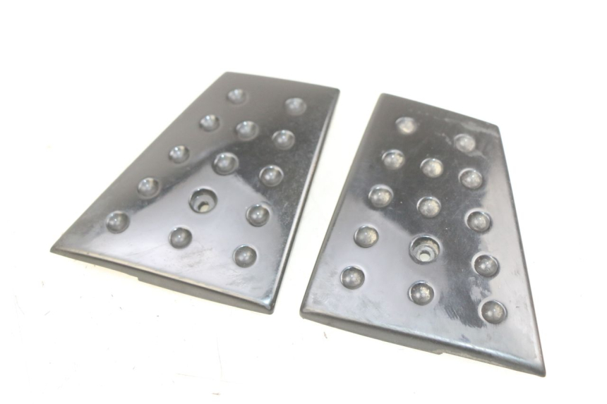 photo de GIUNZIONE PEDANA PIAGGIO XEVO - X EVO 125 (2007 - 2017) - Primo piano tecnico