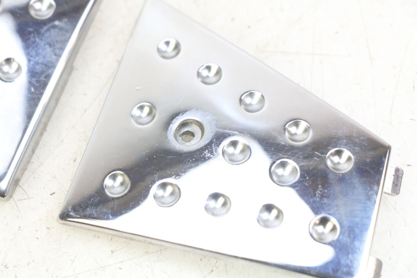 photo de GIUNZIONE PEDANA PIAGGIO XEVO - X EVO 125 (2007 - 2017) - Zoom sullo stato d'uso