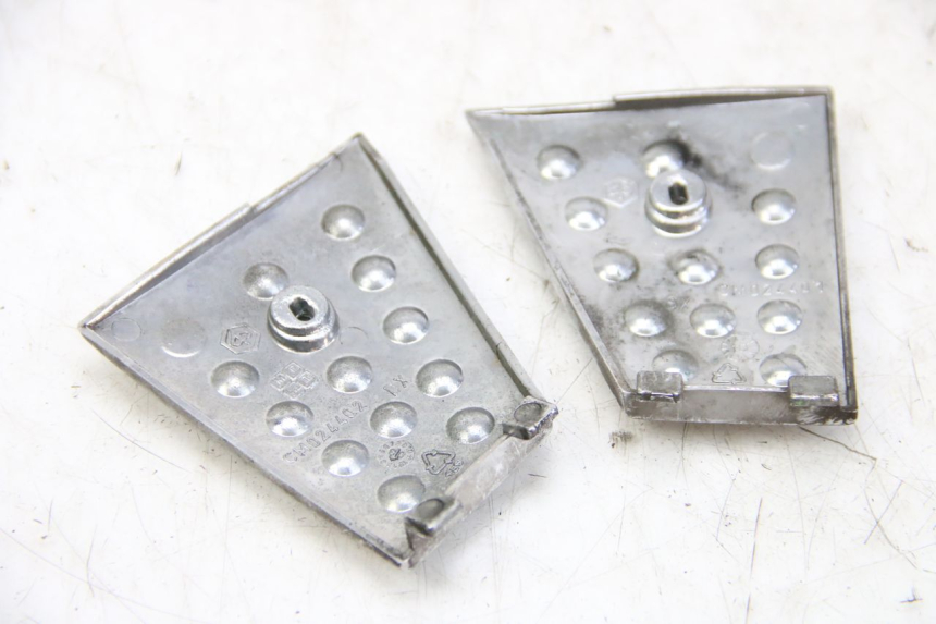 photo de GIUNZIONE PEDANA PIAGGIO XEVO - X EVO 125 (2007 - 2017) - Dettaglio del componente