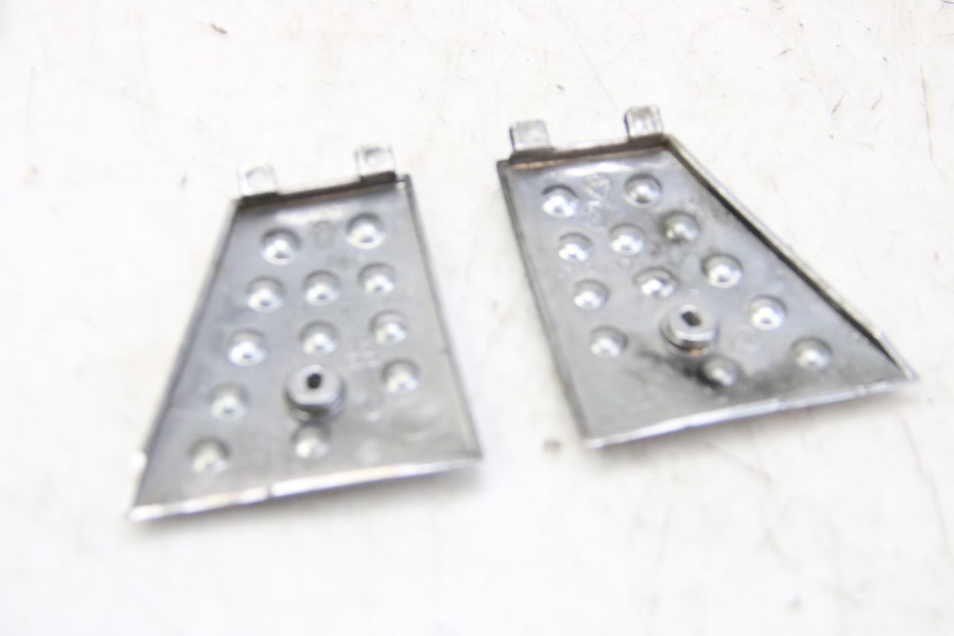 photo de GIUNZIONE PEDANA PIAGGIO XEVO - X EVO 125 (2007 - 2017) - Zoom sullo stato d'uso