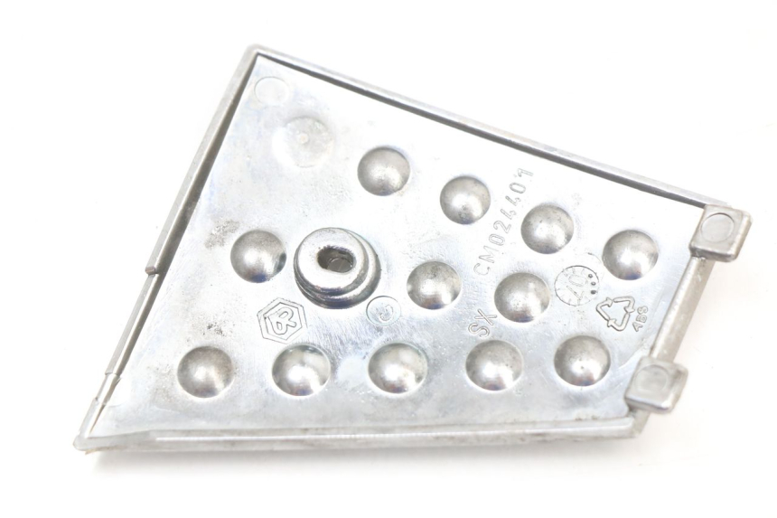 photo de GIUNZIONE PEDANA PIAGGIO XEVO - X EVO 125 (2007 - 2017) - Primo piano tecnico